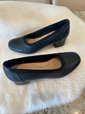 Clark classic pumps